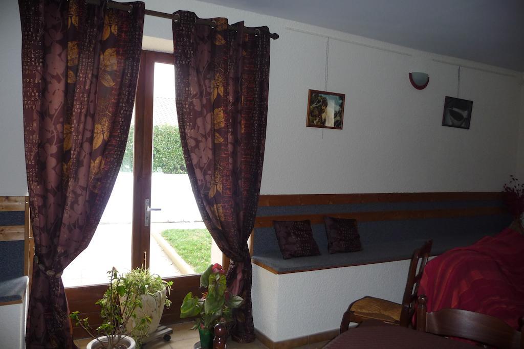 La Ferme Des Denis Chambres Dhotes Chanos-Curson Dış mekan fotoğraf